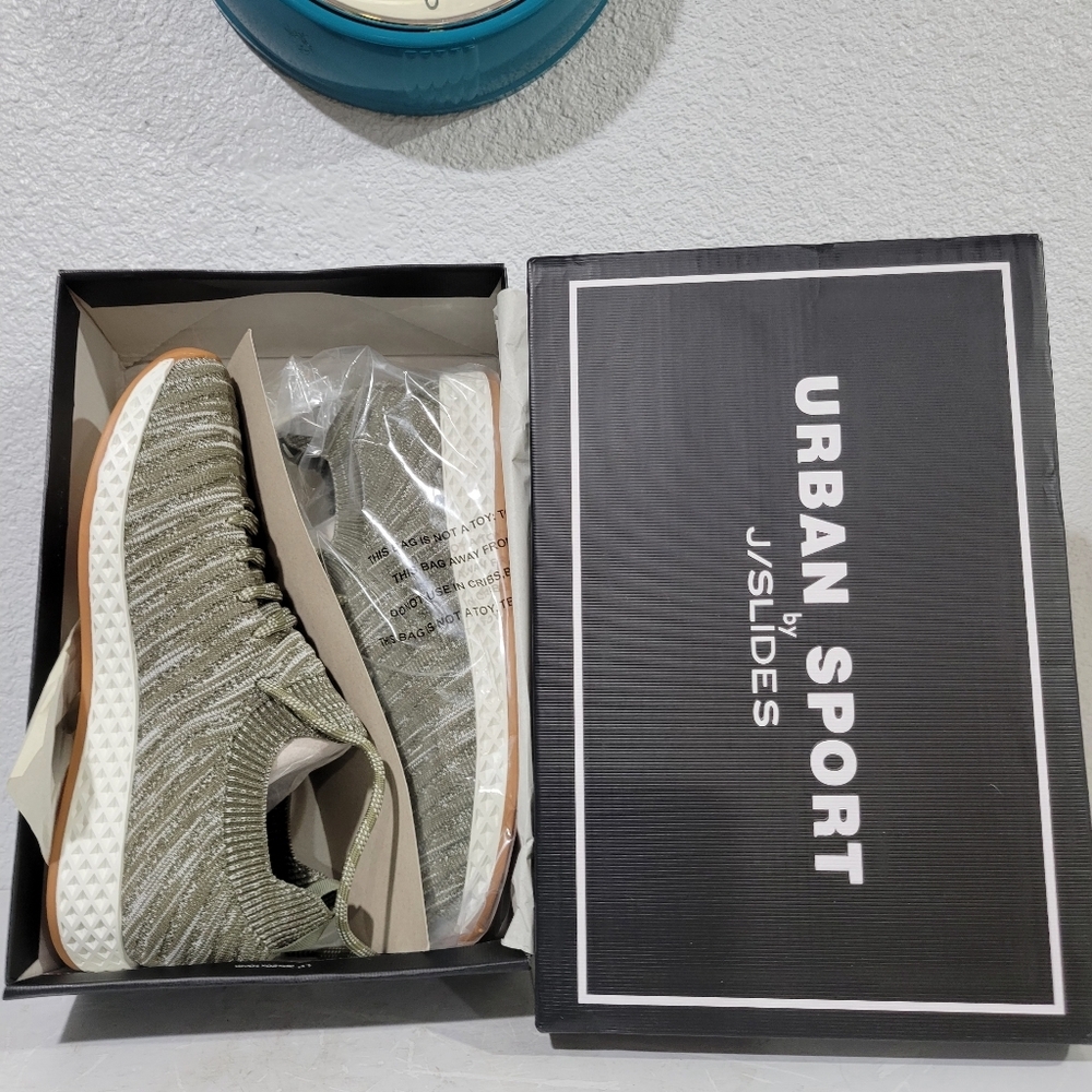 The Urban Sport By J Slides Women’s Khaki 2 Tone Knit Slip On Size 9